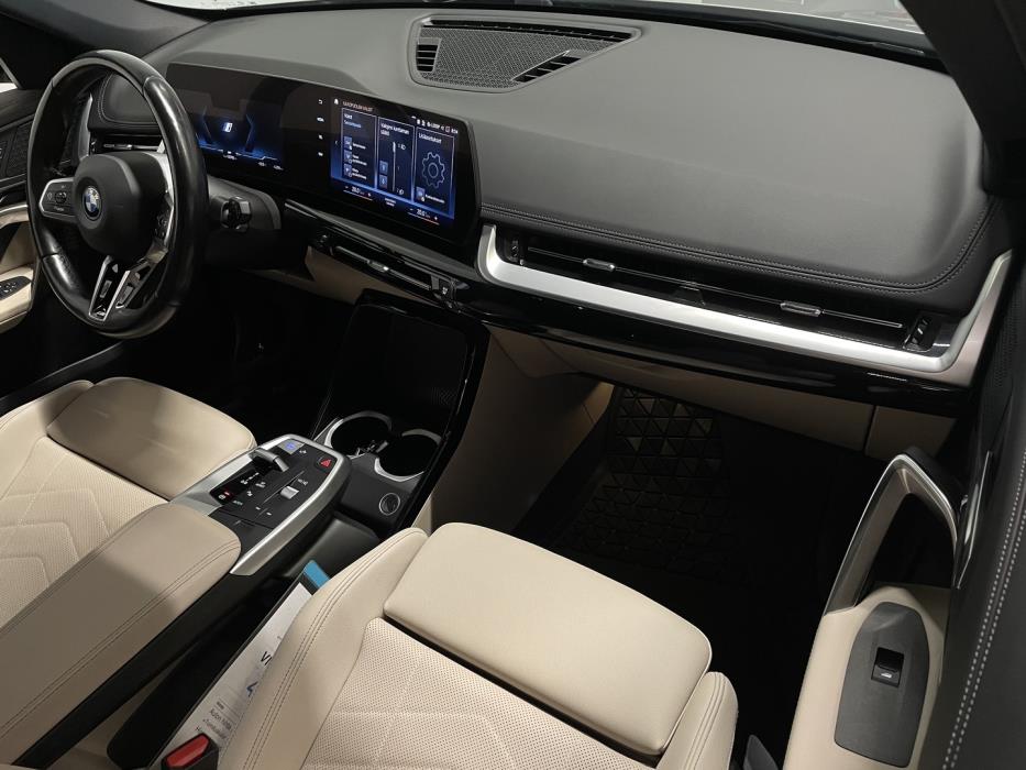 BMW iX1 2023