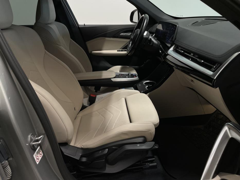 BMW iX1 2023
