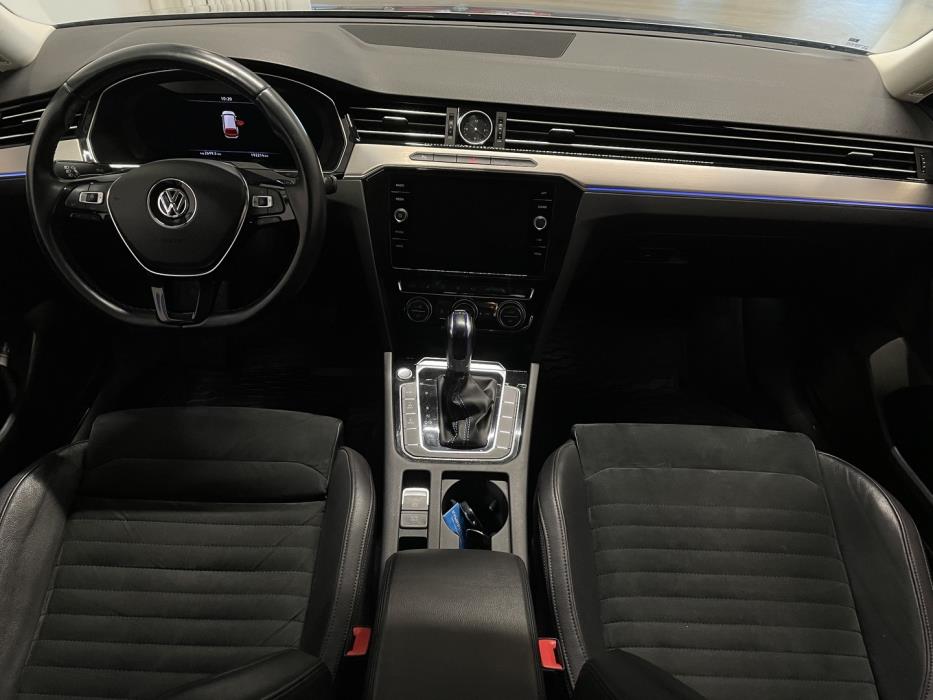 VOLKSWAGEN Passat 2018