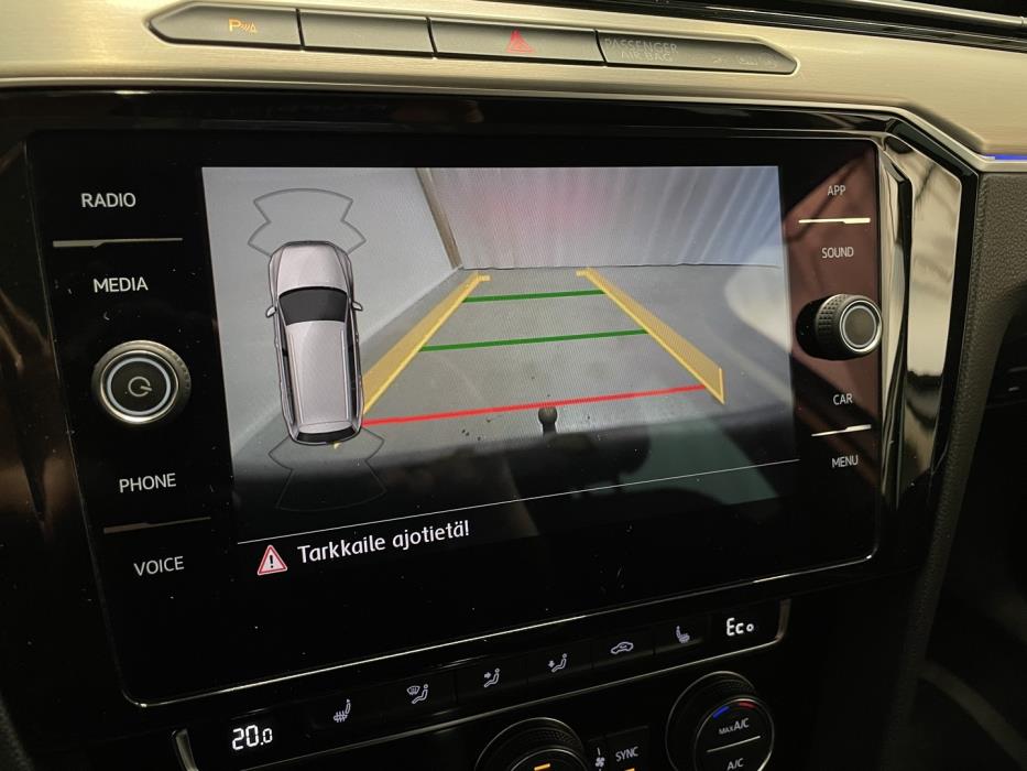 VOLKSWAGEN Passat 2018