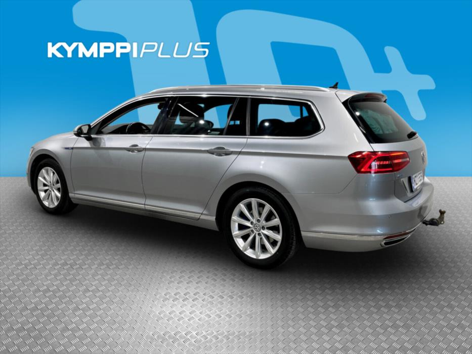 VOLKSWAGEN Passat 2018