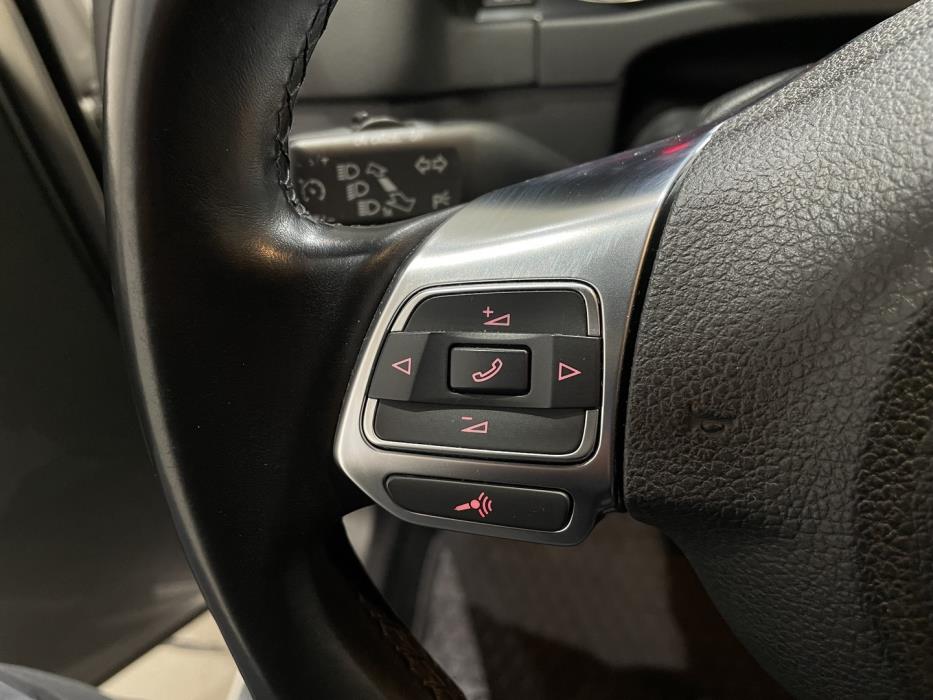 VOLKSWAGEN Tiguan 2014