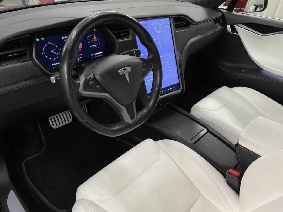 TESLA Model S 2019