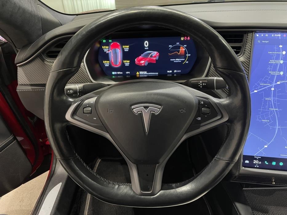 TESLA Model S 2019