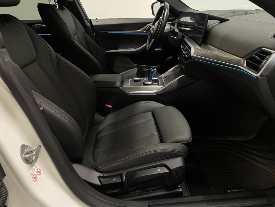 BMW i4 2023