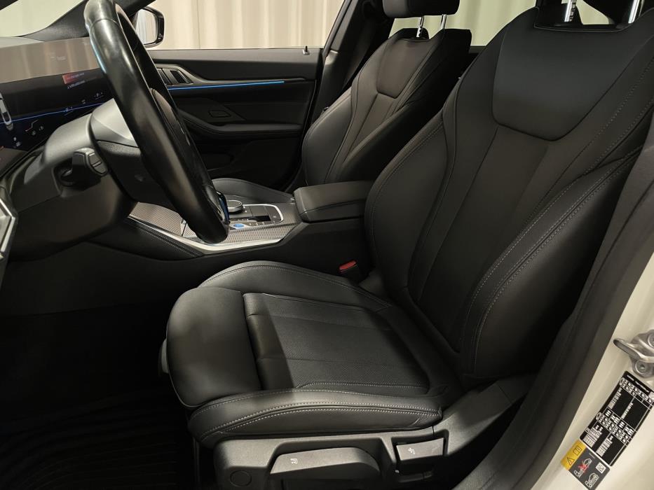 BMW i4 2023
