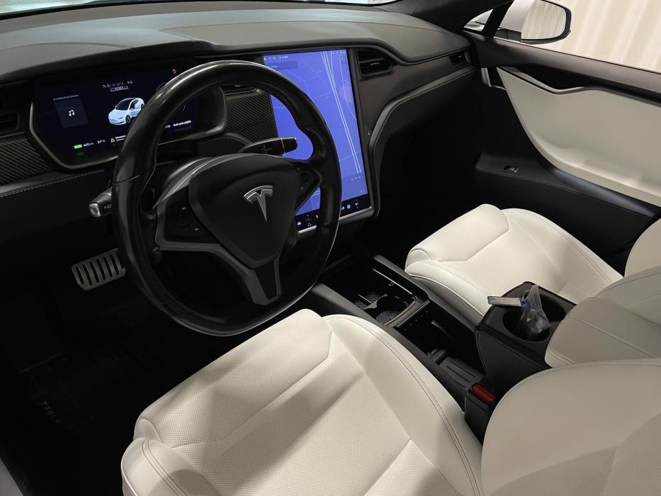 TESLA Model S 2019