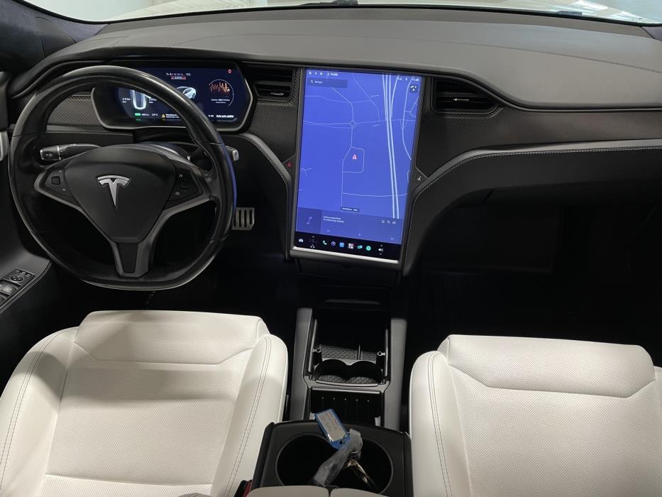 TESLA Model S 2019