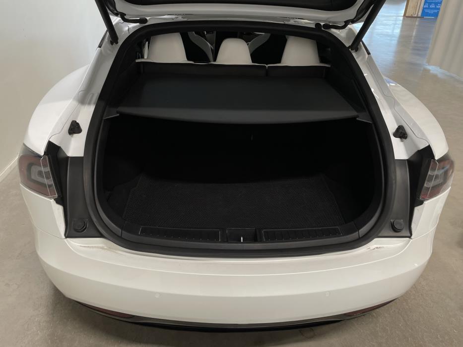 TESLA Model S 2019