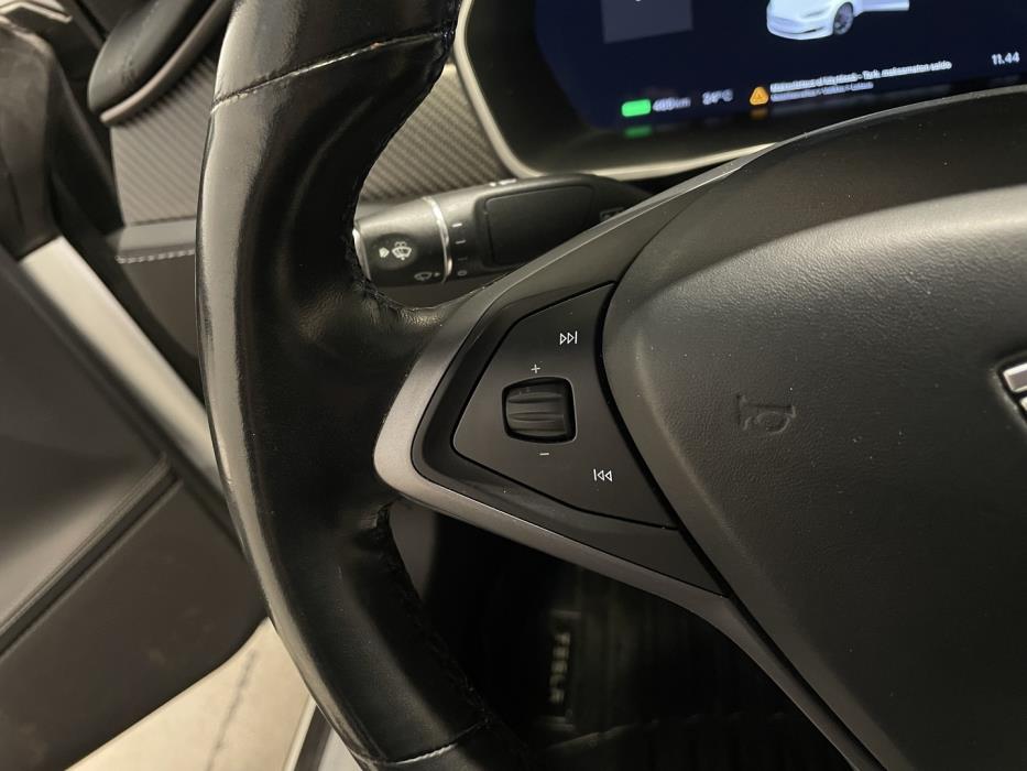 TESLA Model S 2019