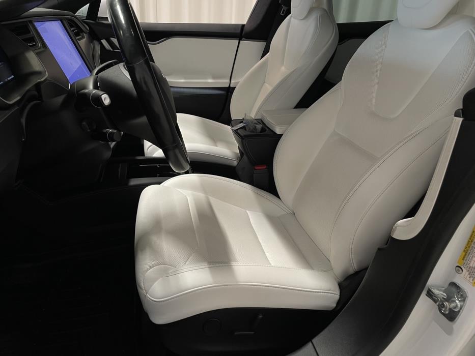 TESLA Model S 2019