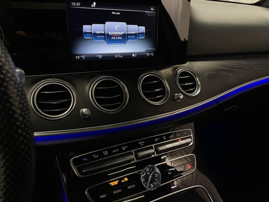 MERCEDES-BENZ E 2017