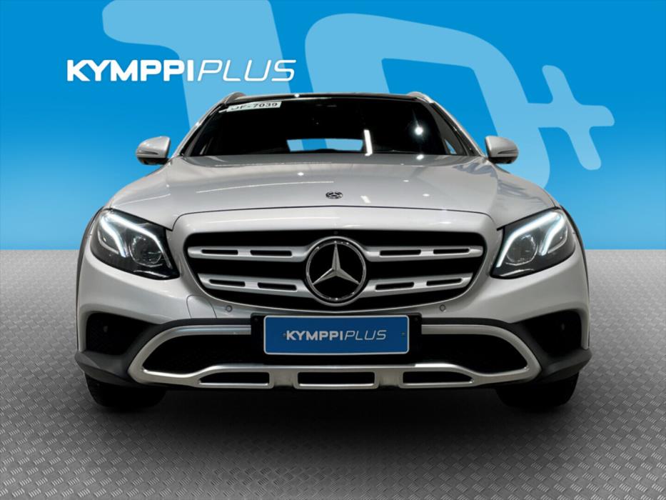 MERCEDES-BENZ E 2017