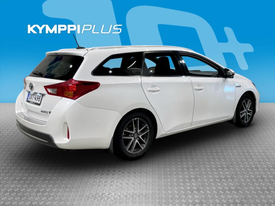 TOYOTA Auris 2015