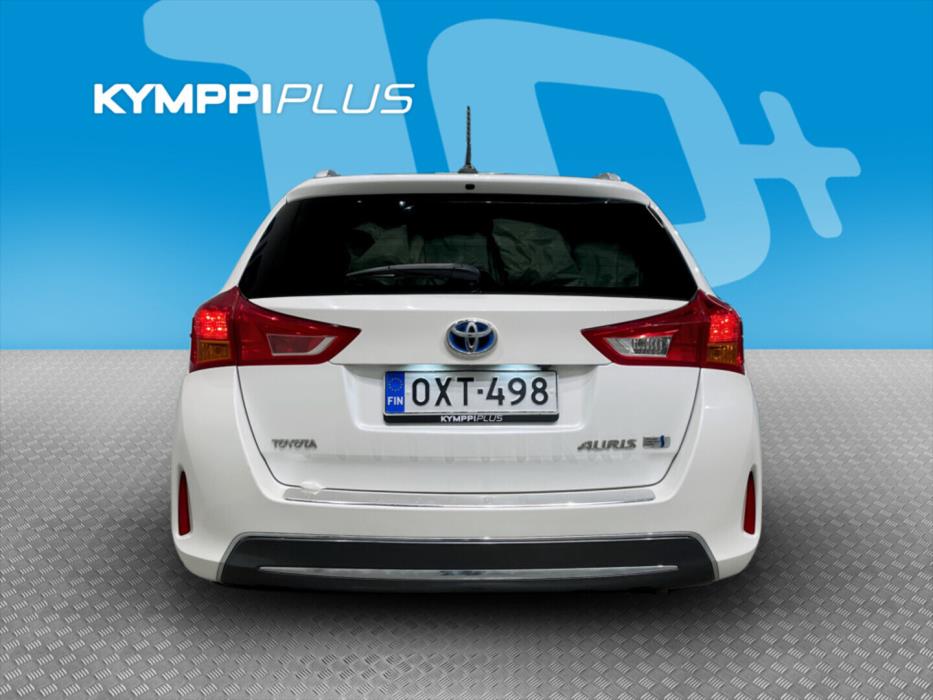 TOYOTA Auris 2015