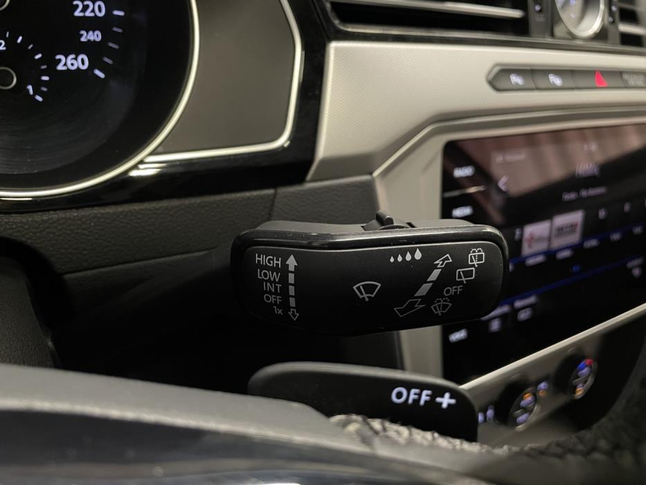 VOLKSWAGEN Passat 2019