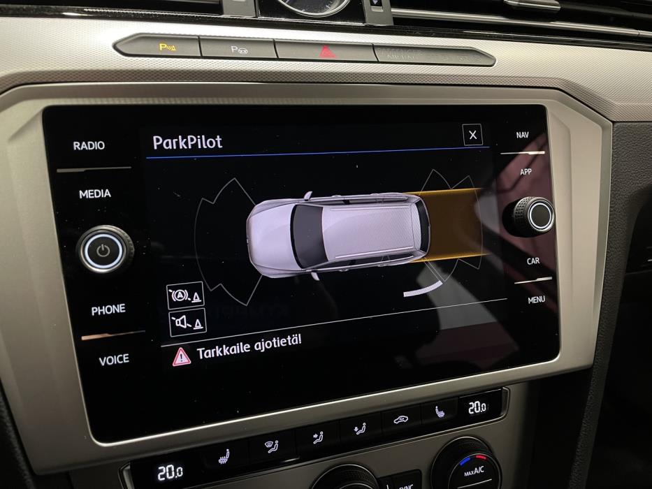 VOLKSWAGEN Passat 2019