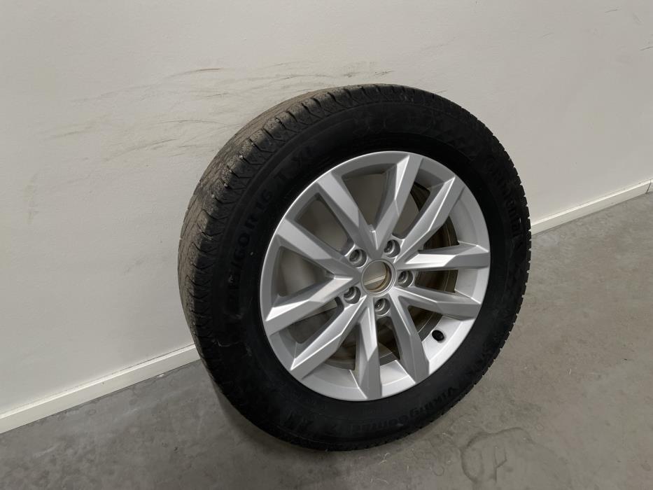 VOLKSWAGEN Passat 2019