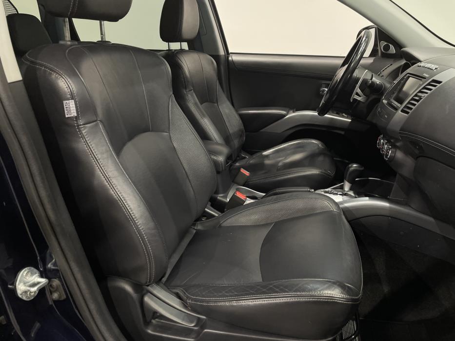 MITSUBISHI Outlander 2010