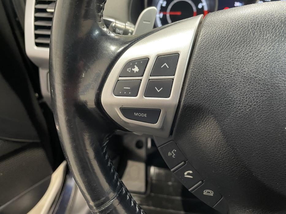 MITSUBISHI Outlander 2010