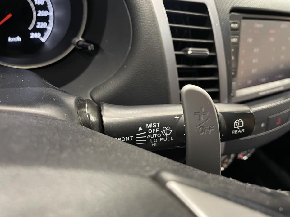 MITSUBISHI Outlander 2010