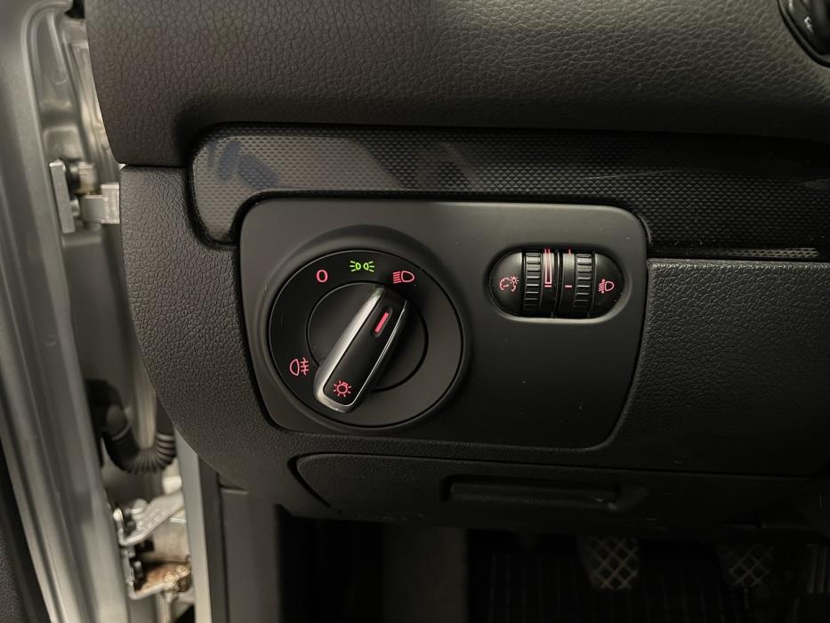 VOLKSWAGEN Golf 2010