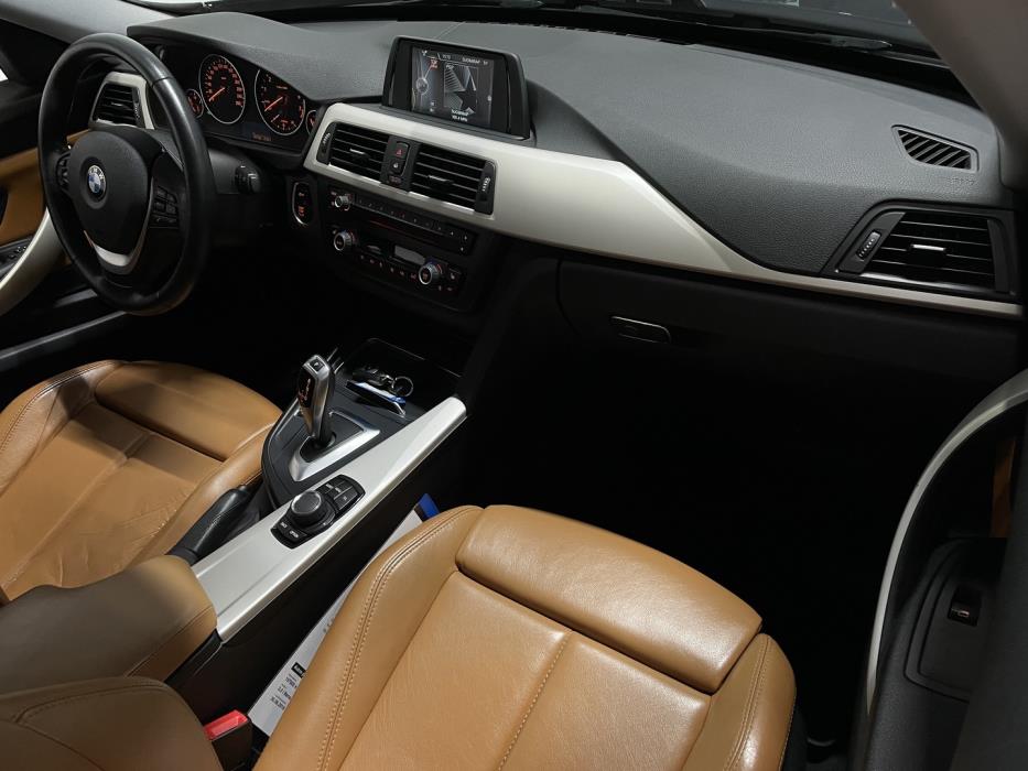 BMW 320 Gran Turismo 2016