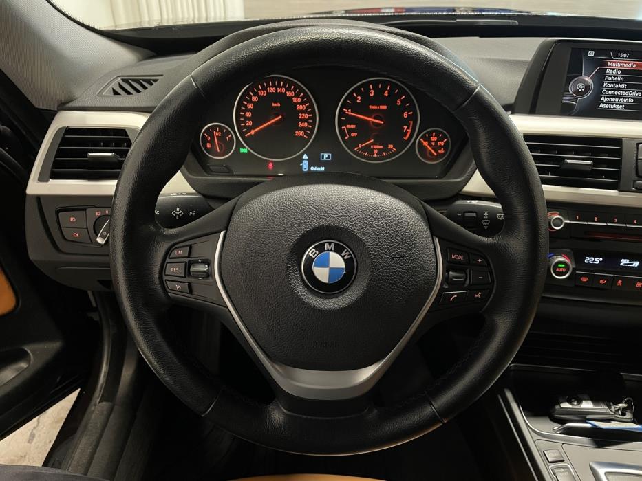 BMW 320 Gran Turismo 2016