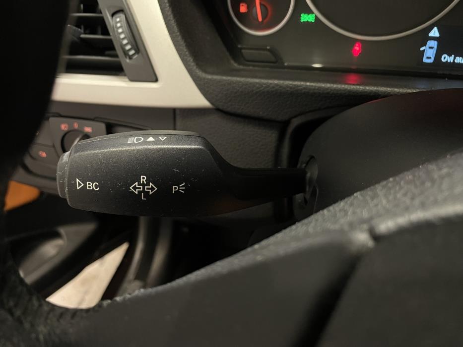 BMW 320 Gran Turismo 2016