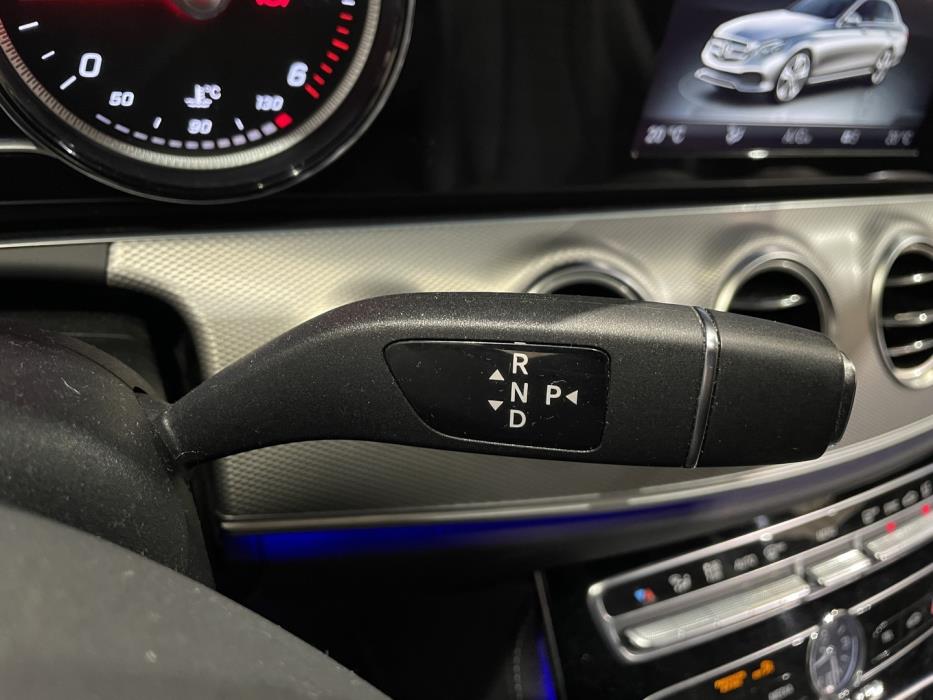 MERCEDES-BENZ E 2016