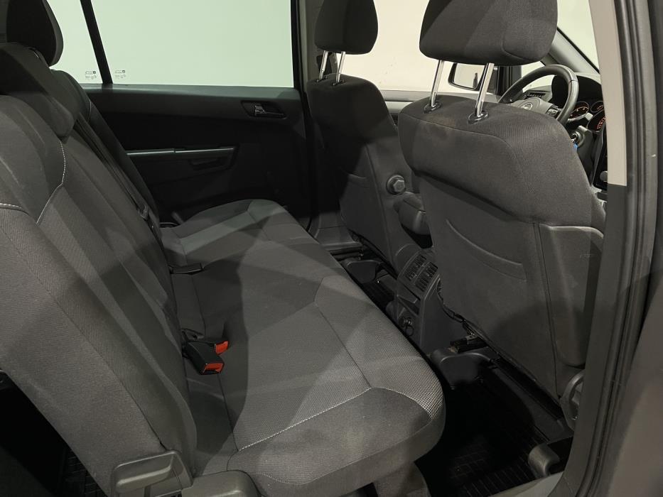 OPEL Zafira 2010