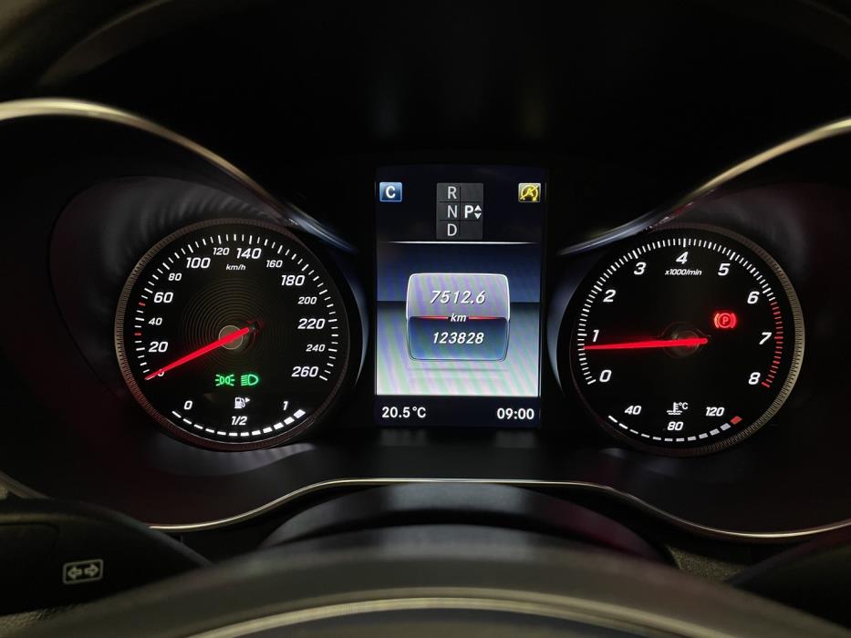 MERCEDES-BENZ C 2016