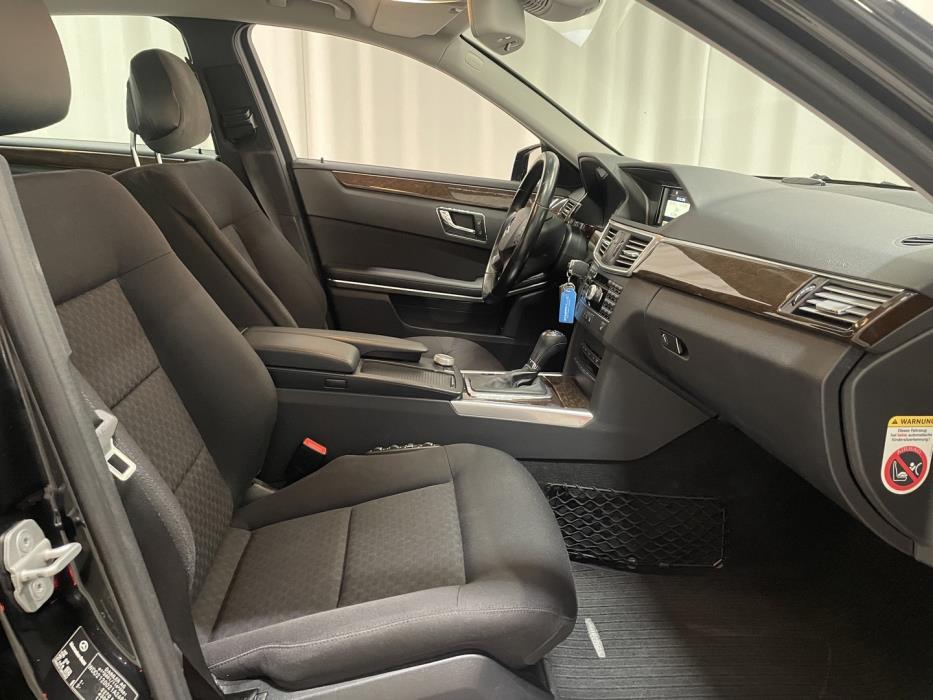 MERCEDES-BENZ E 2010