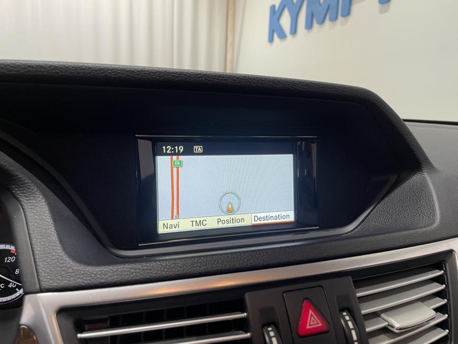 MERCEDES-BENZ E 2010