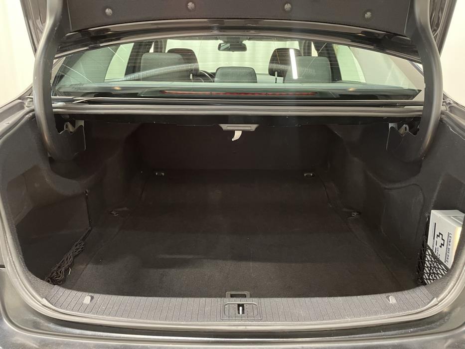 MERCEDES-BENZ E 2010