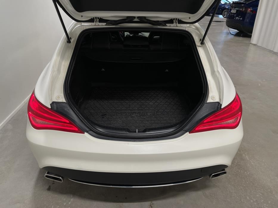 MERCEDES-BENZ CLA 2016