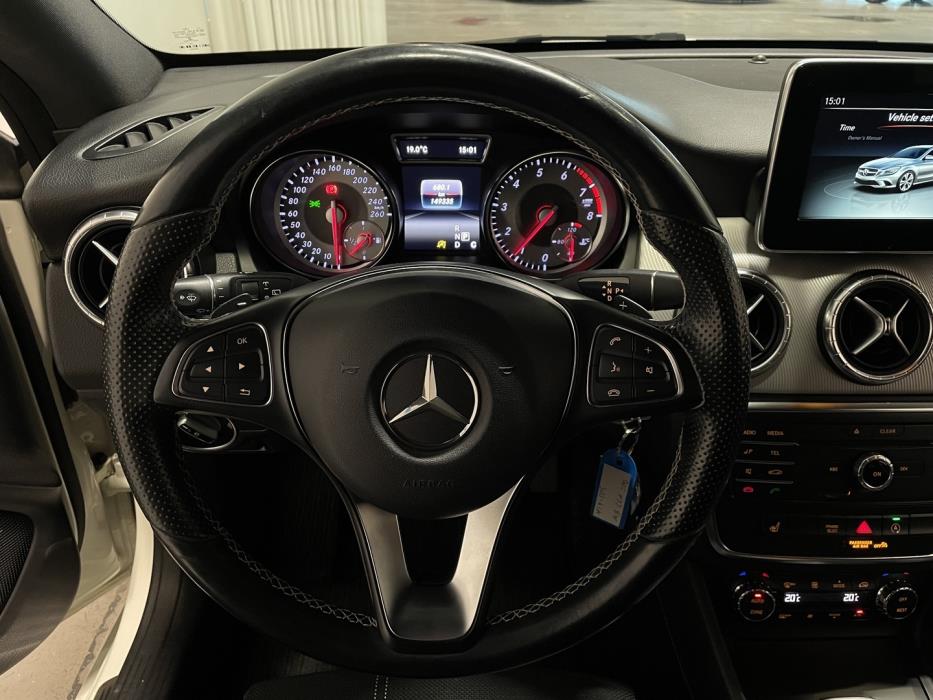 MERCEDES-BENZ CLA 2016