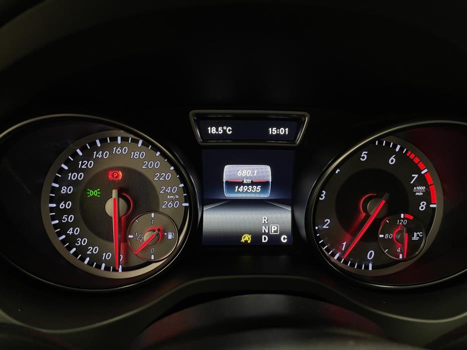 MERCEDES-BENZ CLA 2016