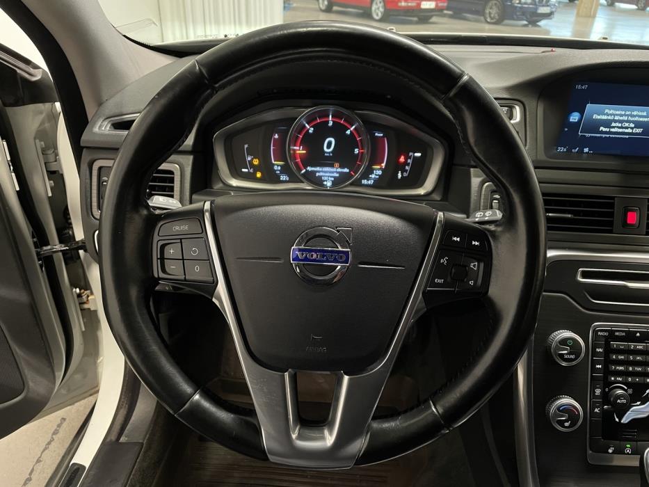 VOLVO XC70 2016