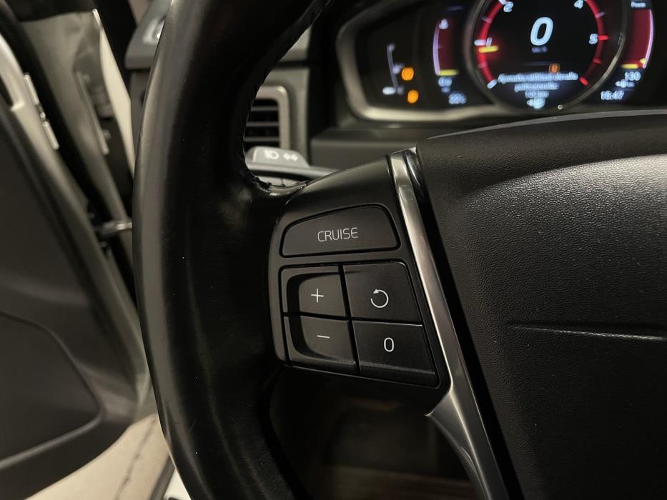 VOLVO XC70 2016