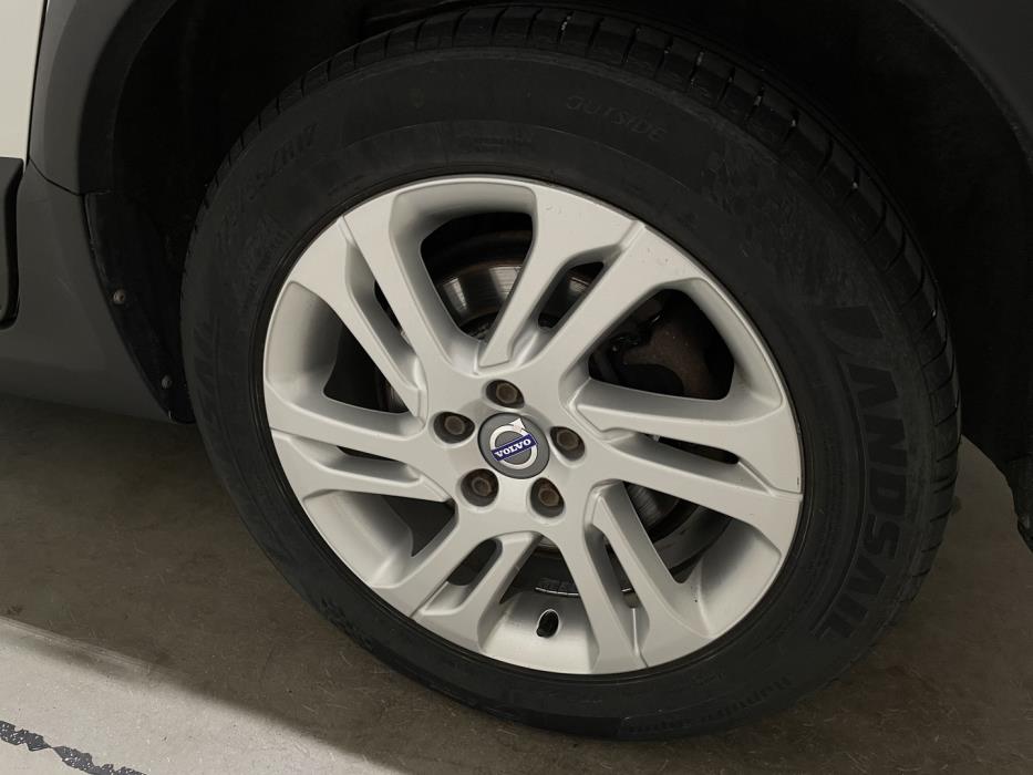 VOLVO XC70 2016