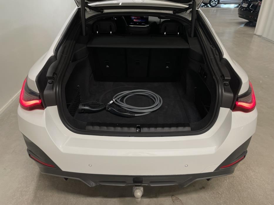 BMW i4 2023