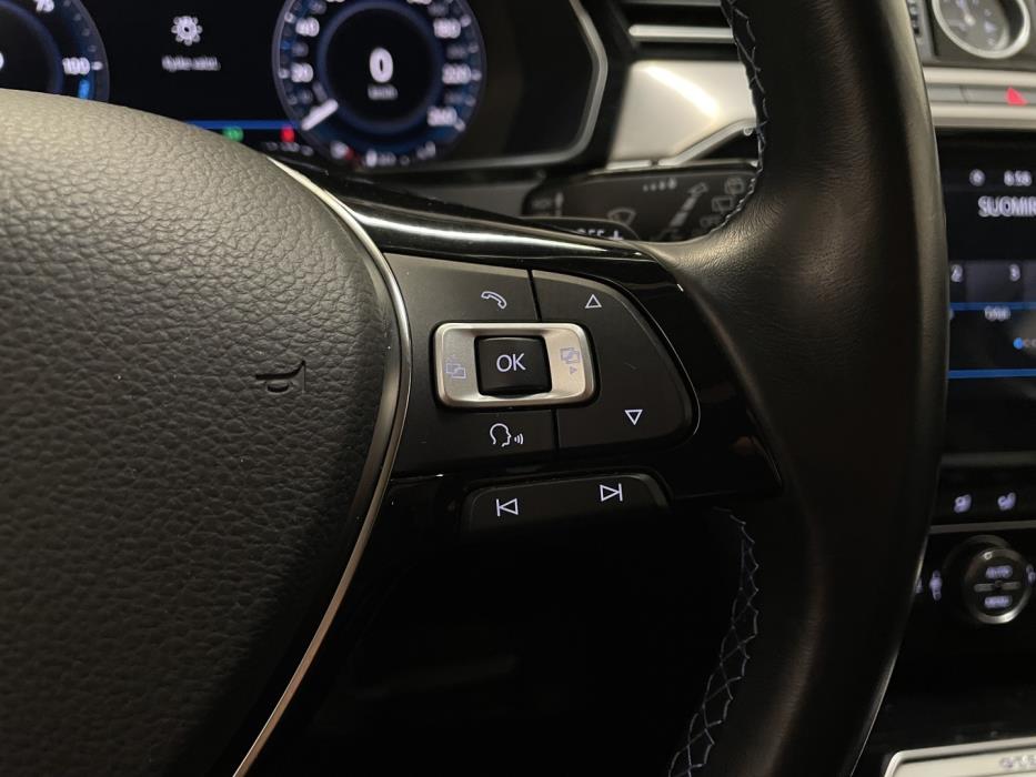 VOLKSWAGEN Passat 2018