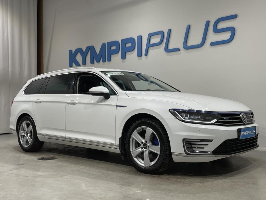 VOLKSWAGEN Passat 2018