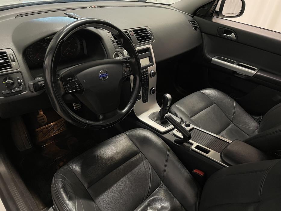 VOLVO V50 2012