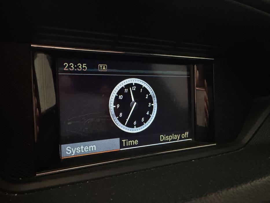 MERCEDES-BENZ E 2009