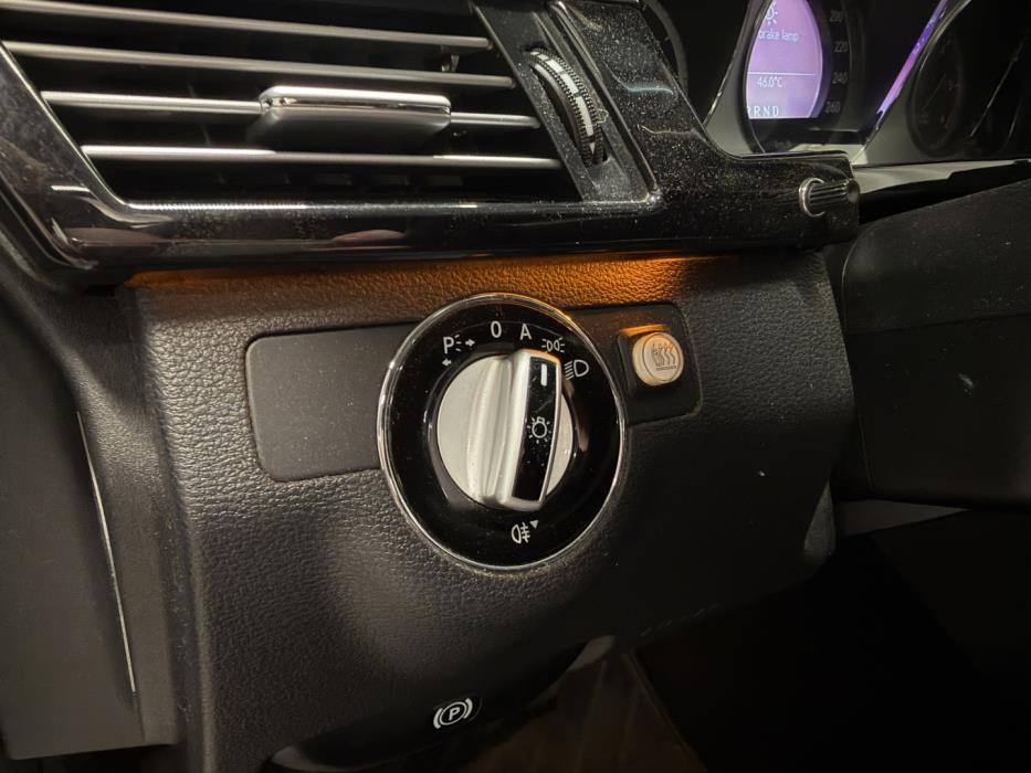 MERCEDES-BENZ E 2009