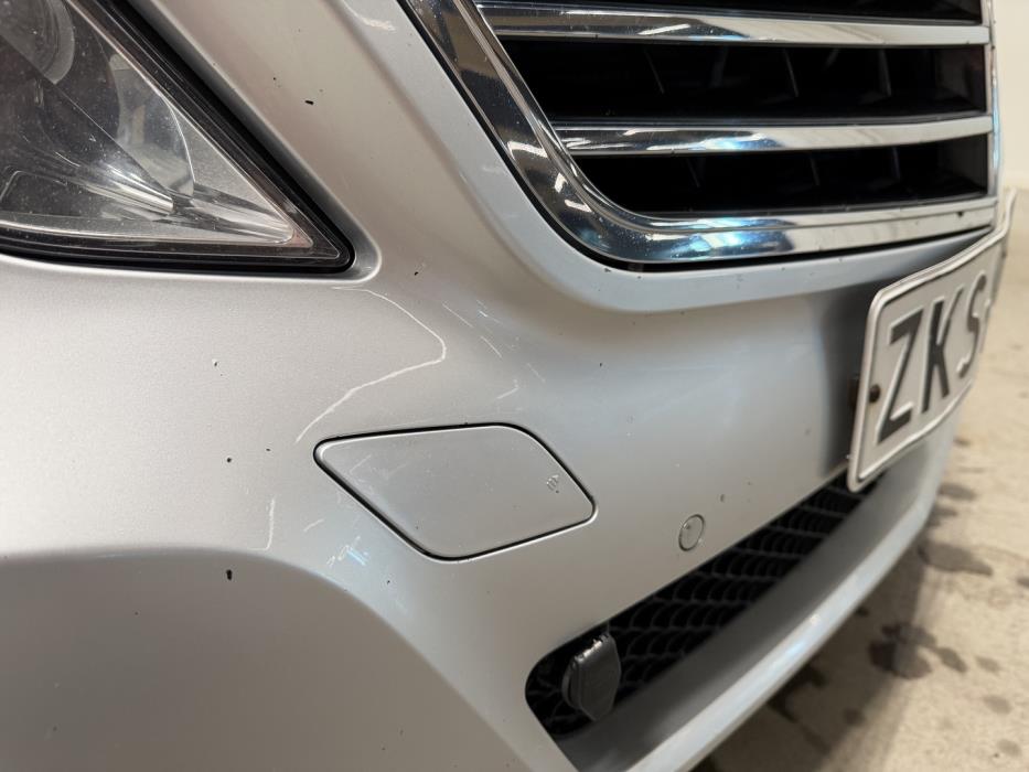 MERCEDES-BENZ E 2009