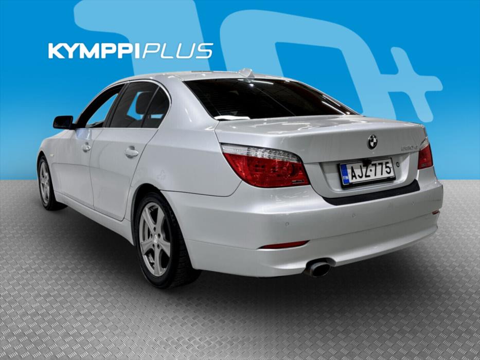 BMW 520 2010
