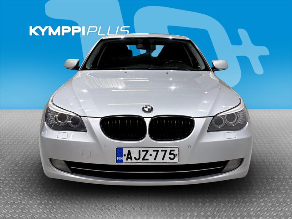 BMW 520 2010